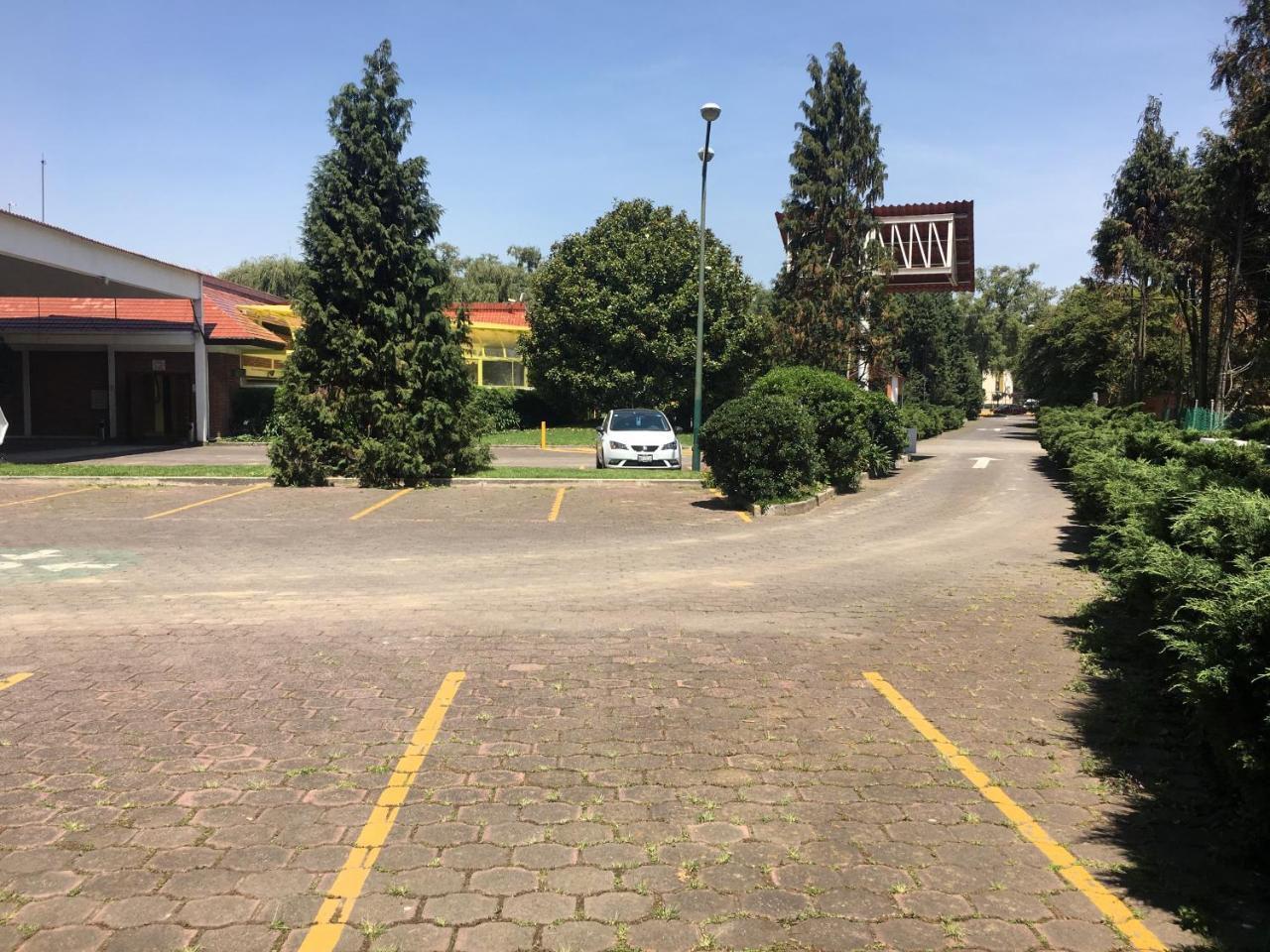 Hotel Oliver Inn Τολούκα Εξωτερικό φωτογραφία