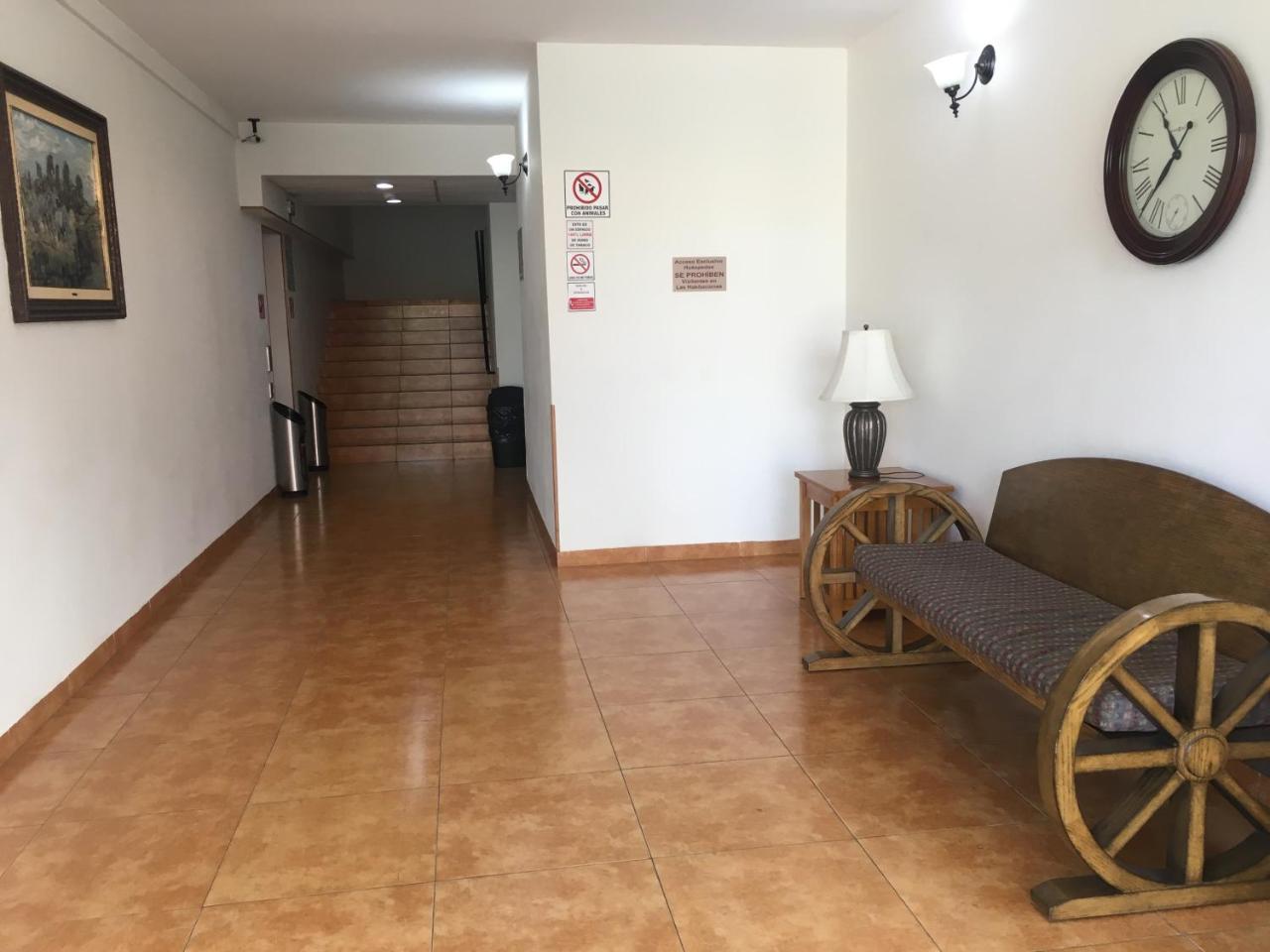 Hotel Oliver Inn Τολούκα Εξωτερικό φωτογραφία