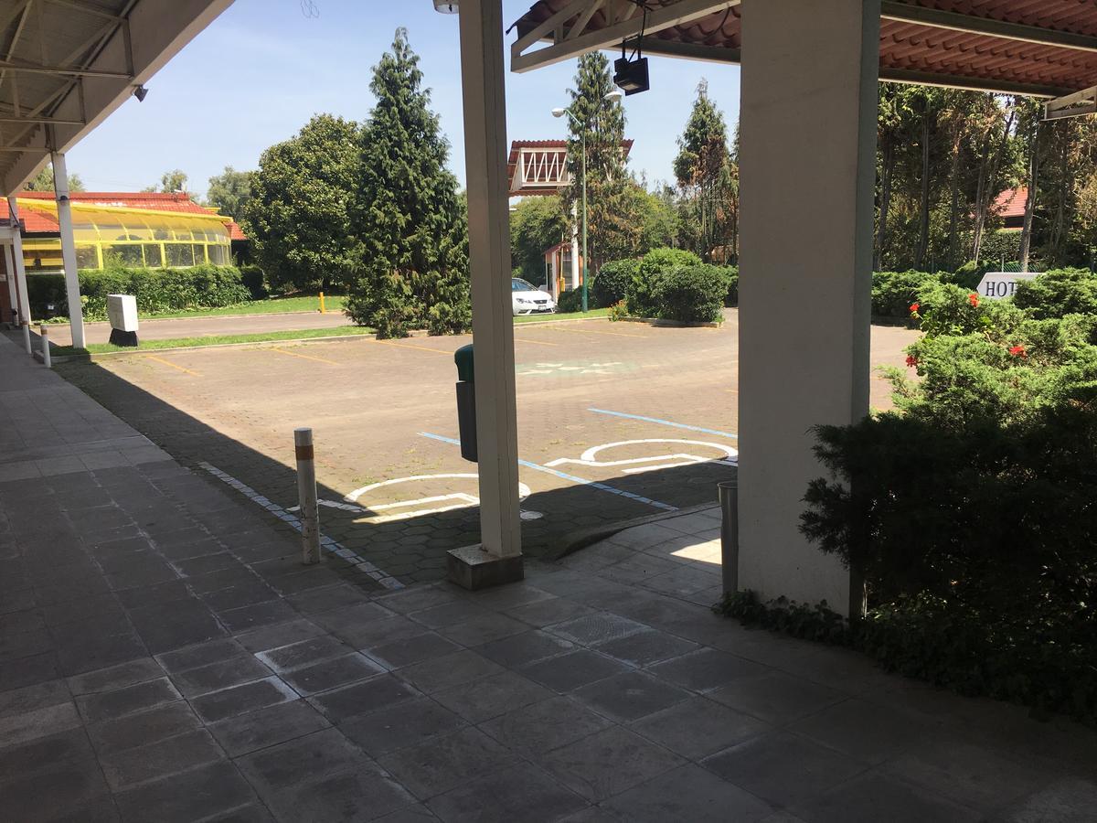 Hotel Oliver Inn Τολούκα Εξωτερικό φωτογραφία
