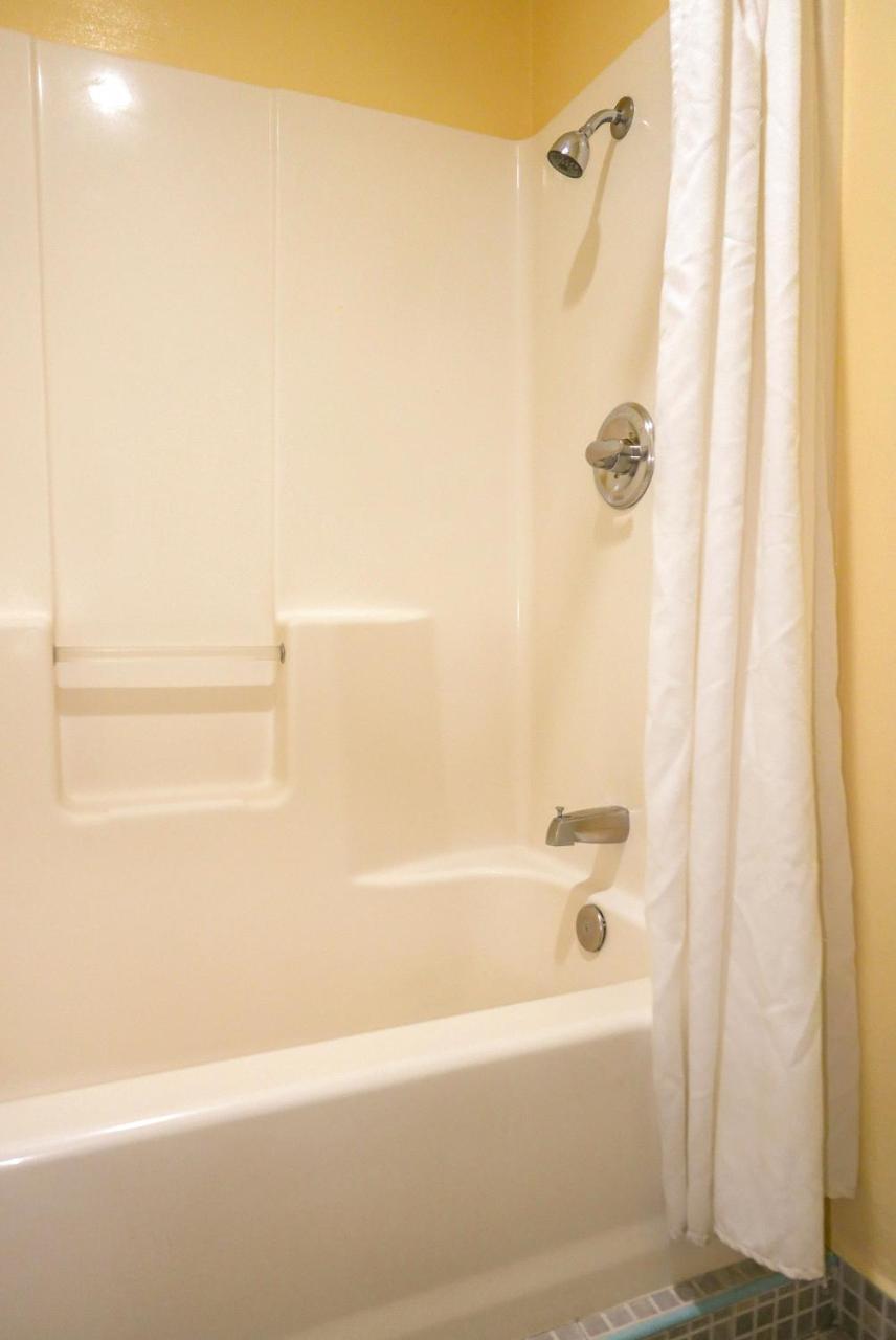 Hotel Oliver Inn Τολούκα Εξωτερικό φωτογραφία